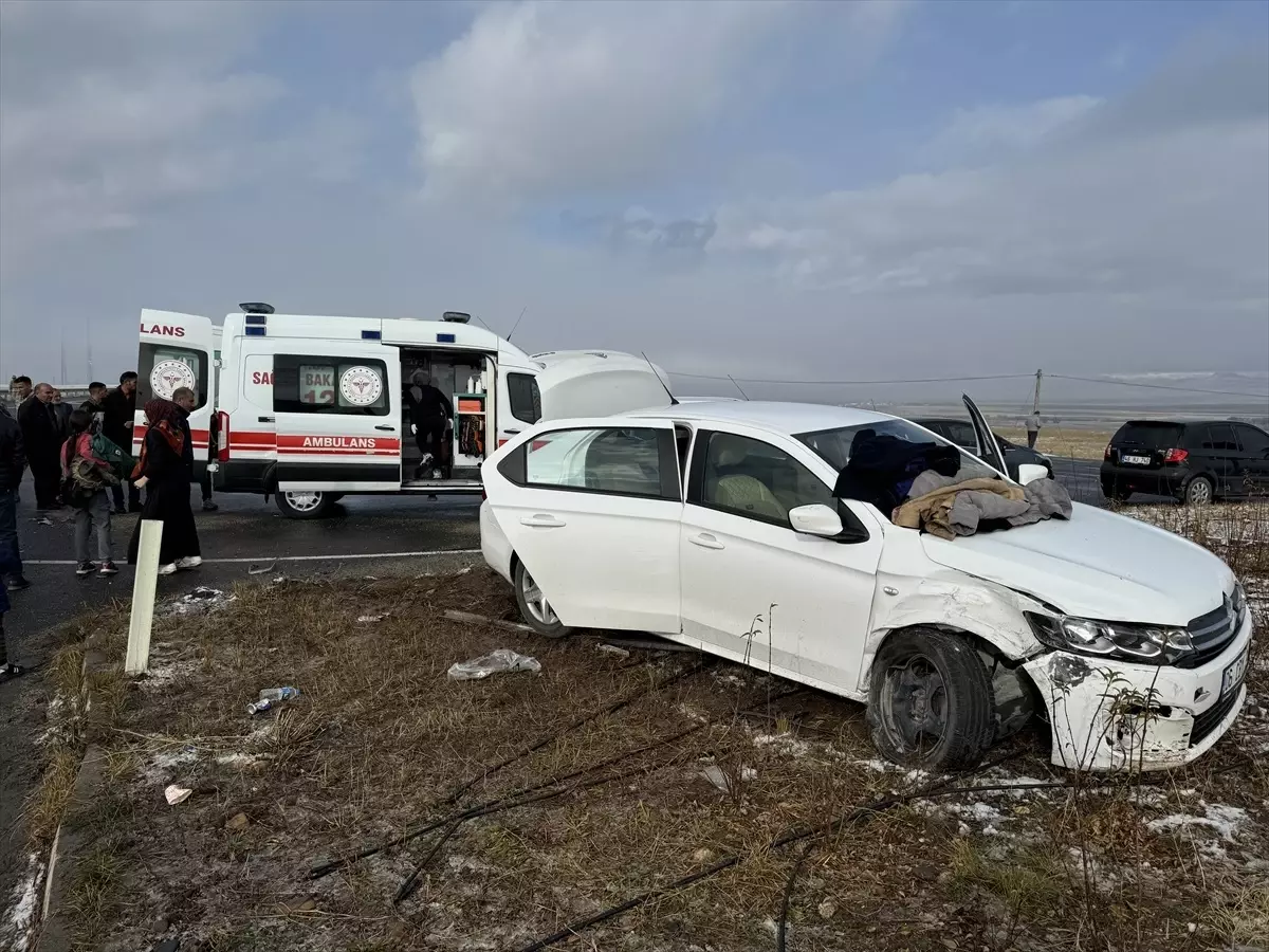 Ağrı’da Trafik Kazaları: 4 Yaralı